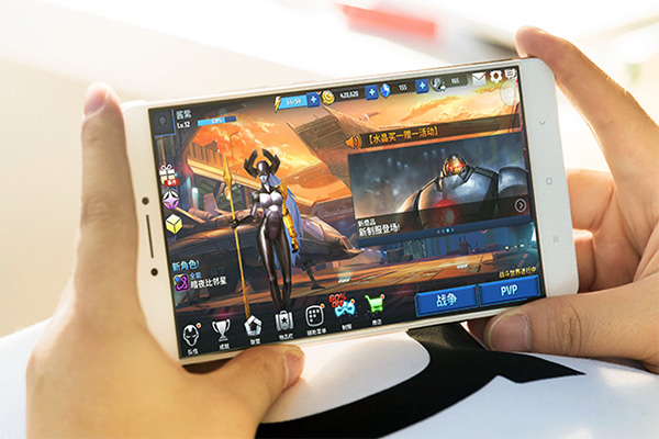 日本狮王掌中游戏机价格,掌中掌上psp游戏机6.5寸