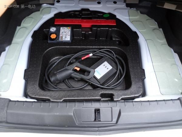 吉利帝豪ev怎么看续航,吉利帝豪ev续航显示为0还能跑多远