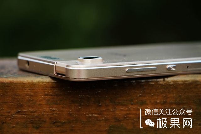 翻转吧摄像头,前后都能照出完美的照片:荣耀7i体验