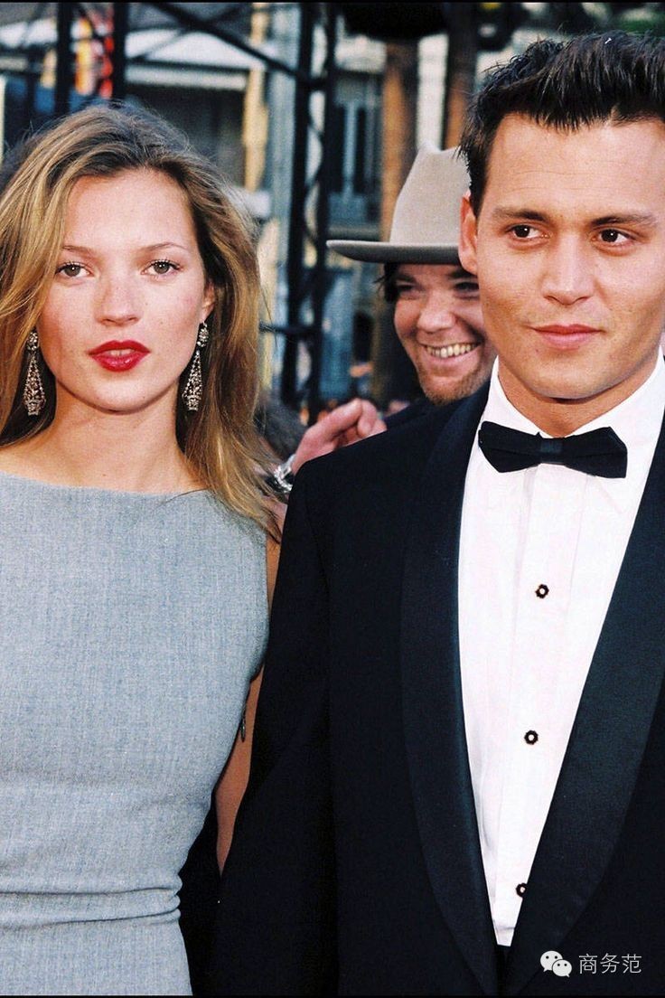 德普和艾梅柏离婚分了多少钱,德普首谈离婚完整视频