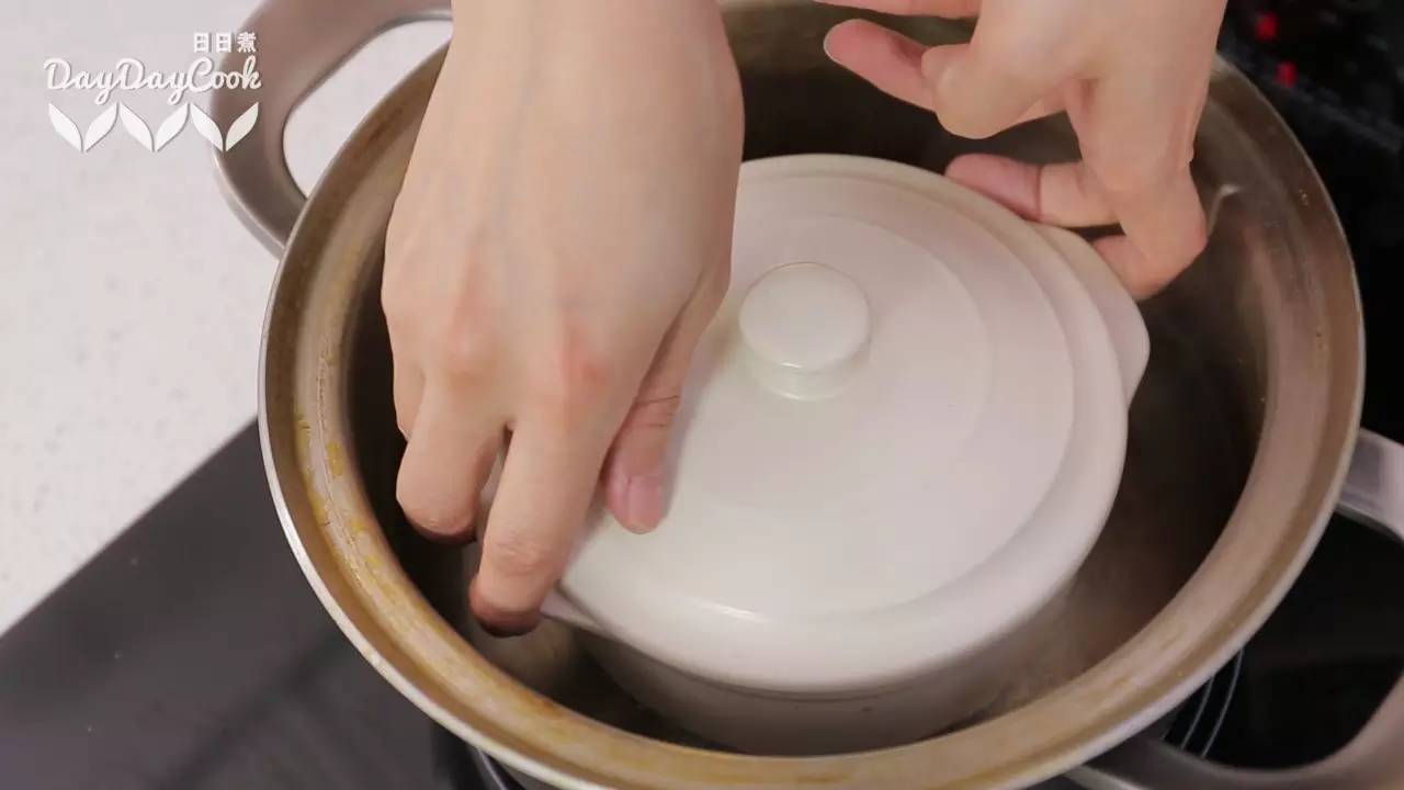 怀孕期间什么时间段吃燕窝最好,怀孕了老公让我吃燕窝