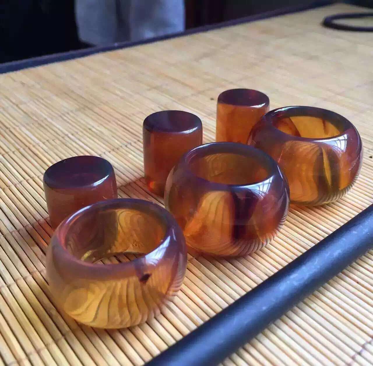 我和琥珀的故事(二) 5月31日新入市琥珀精品赏析和估价