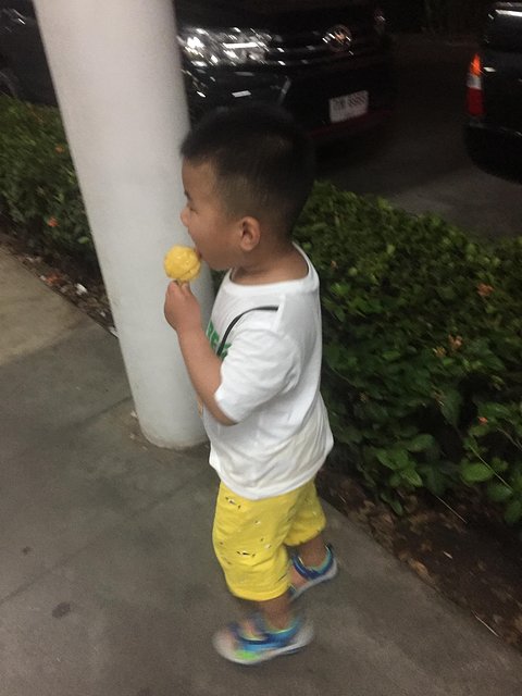 甯︾潃鐗涢瓟鐜嬬湅鏄熸槦,甯︾潃鐗涢瓟鐜嬪嚭鏉ョ湅涓婂笣