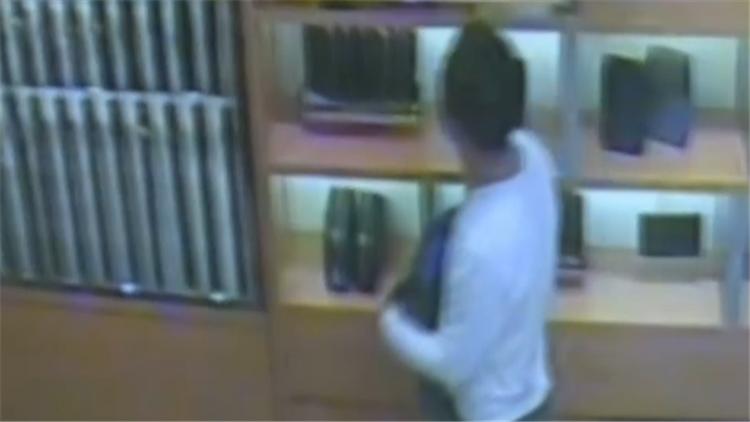 男子网购lv两年未发货,男子网购lv包