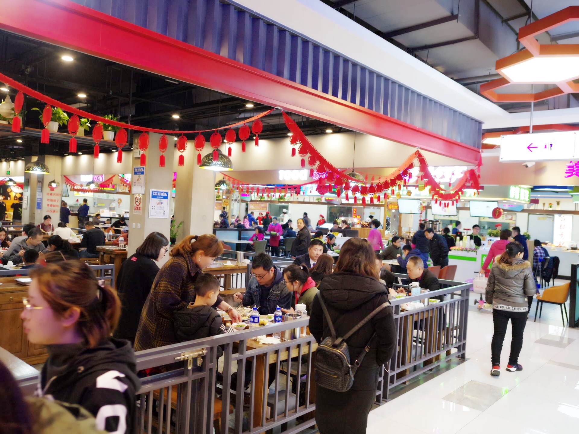 北京天通苑西三区的天通尾货商城,天通尾货商城夏季购物节闪亮登场