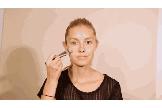 化妆这么多年遮瑕膏你用对了吗,新手必看化妆刷的正确使用方法