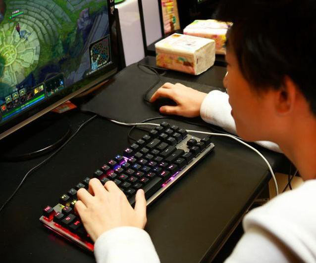 瀵屽嫆681r,瀵屽嫆681r閿洏浠锋牸