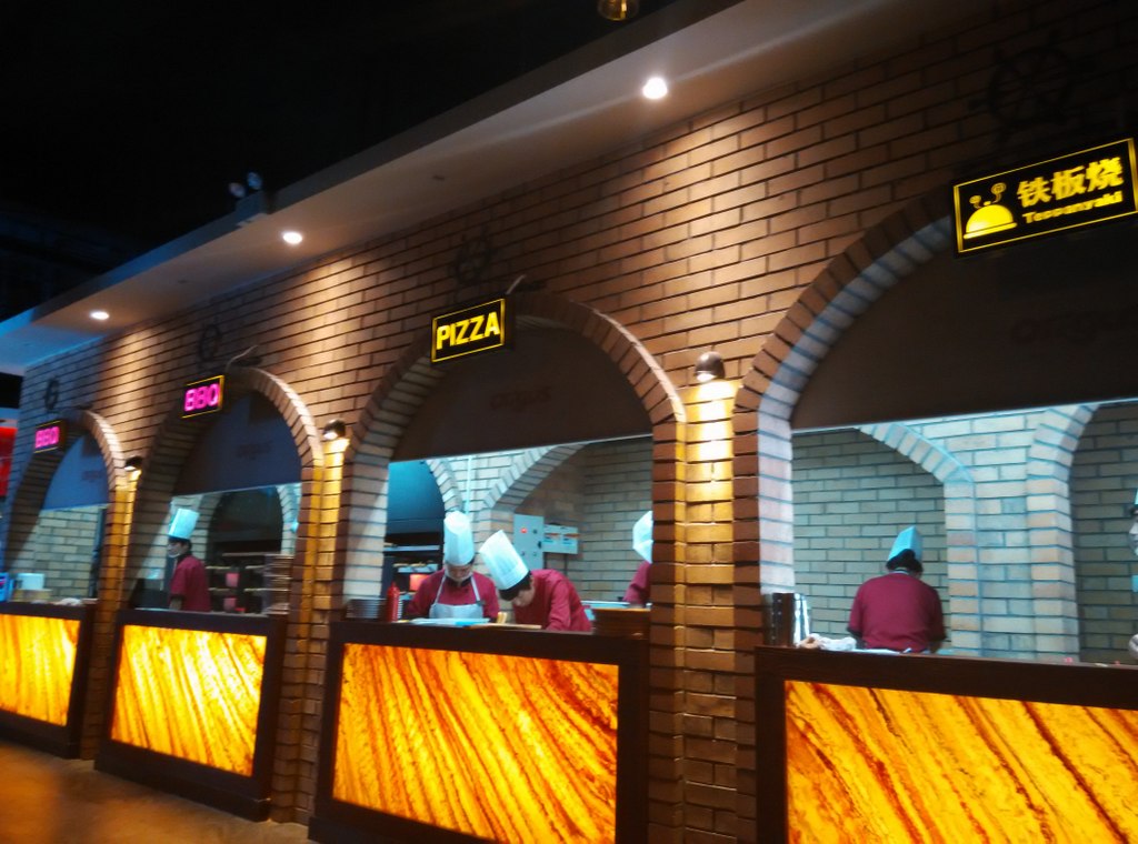 好伦哥回龙观航母店路线,好伦哥回龙观航母店怎么样