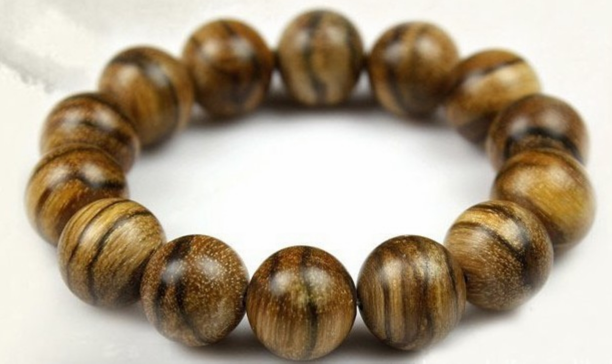 沉香串味有什么补救吗,沉香佩戴久了怎样打理