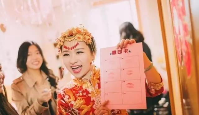 伴娘团堵门一个小时新郎直接走了,伴娘团堵门创意招数