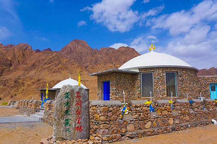 重回巴彦淖尔：八百里河套我用三天走过，十四年之痒我于一夕安放