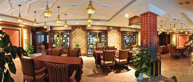 普通人买不起的奢侈品,高端餐饮会所的消费群体