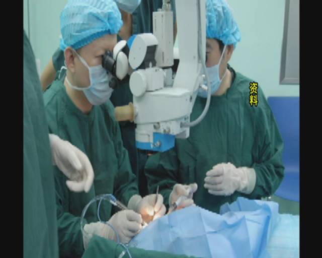治疗近视的各种手段,记者采访近视眼
