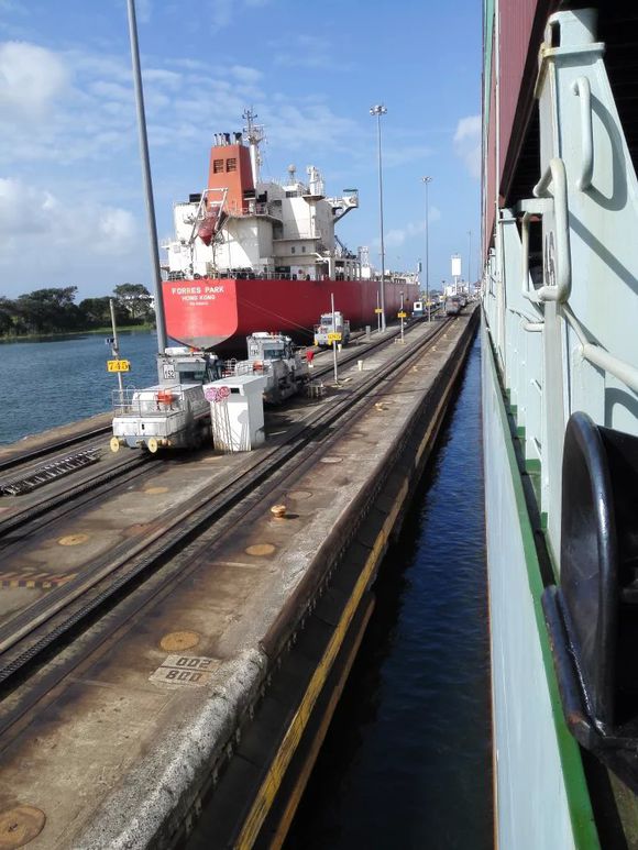 我是远洋渔民，爱钓鱼，更爱周游世界