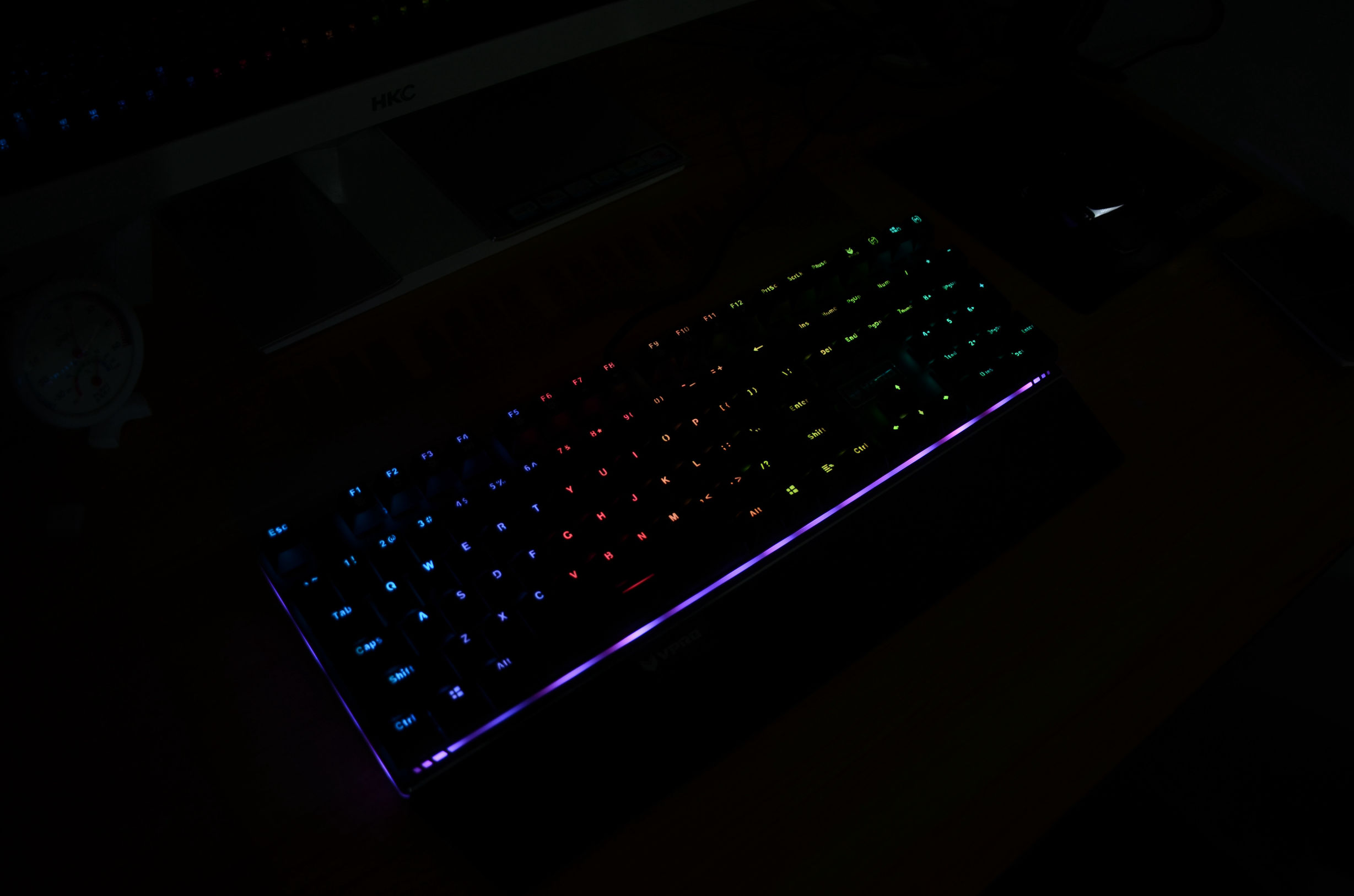 雷柏v720黑轴,雷柏v720机械键盘