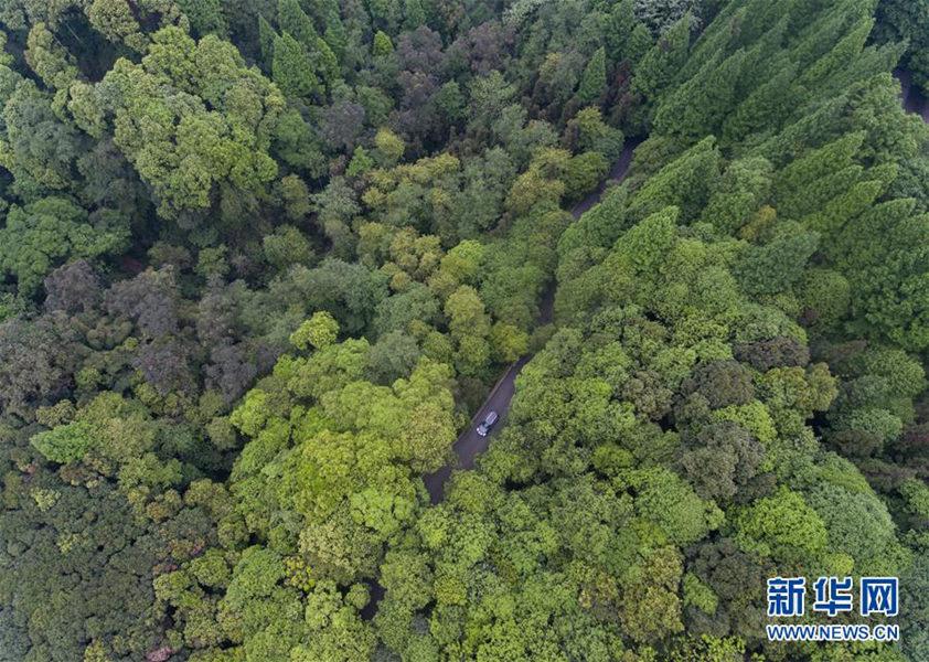 天空之眼瞰贵州梵净山,天空之眼瞰七彩盐湖