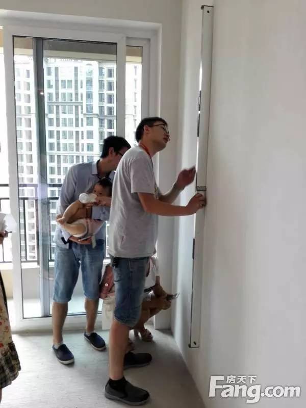 验房团队照片,南京牛角尖验房