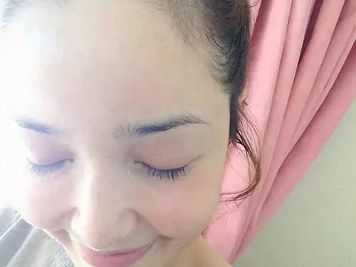 如何画出水嫩的裸妆,日本女星裸妆艺术照