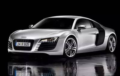 最低调的足球明星开什么车,世界足球明星都开什么车去上班