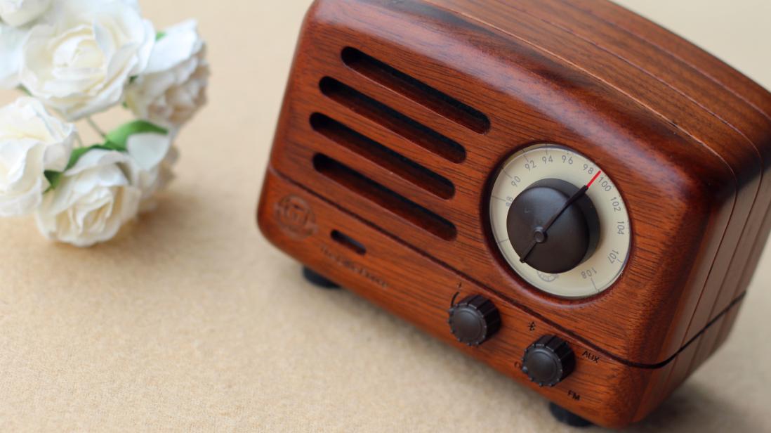 纯木品质古典韵味，聊一聊猫王小王子Radio蓝牙音箱