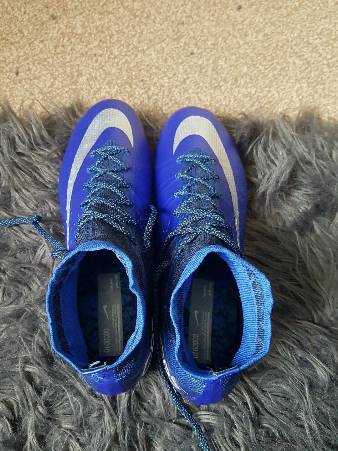 足球鞋nike传奇系列,耐克刺客cr7足球鞋推荐