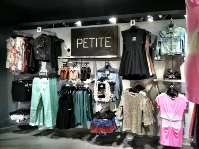 妹纸在网上痛斥HM的尺码有问题，没想到遭殃的人可真不少