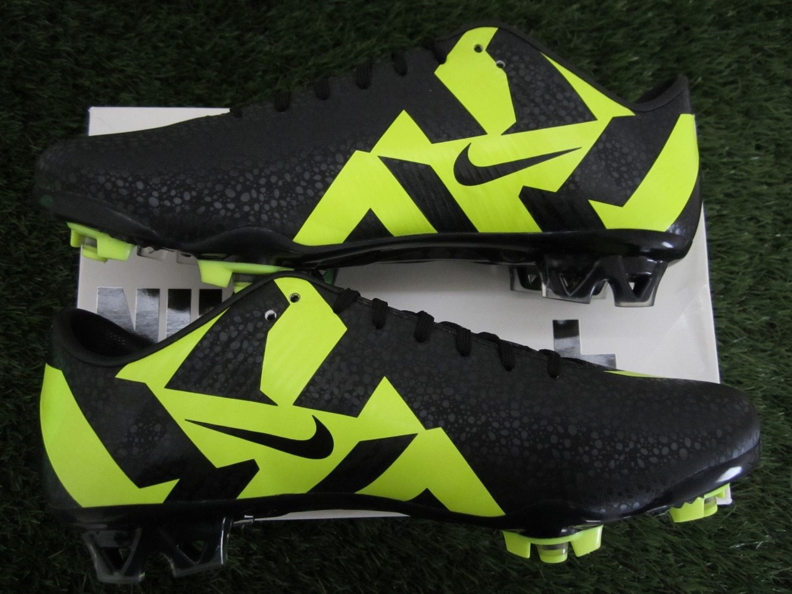 足球鞋nike传奇系列,耐克刺客cr7足球鞋推荐