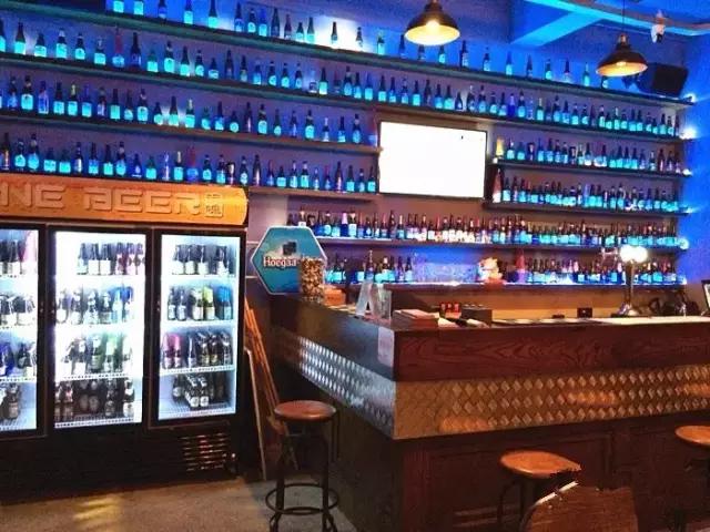 欧洲杯酒馆,欧洲杯酒吧看球视频