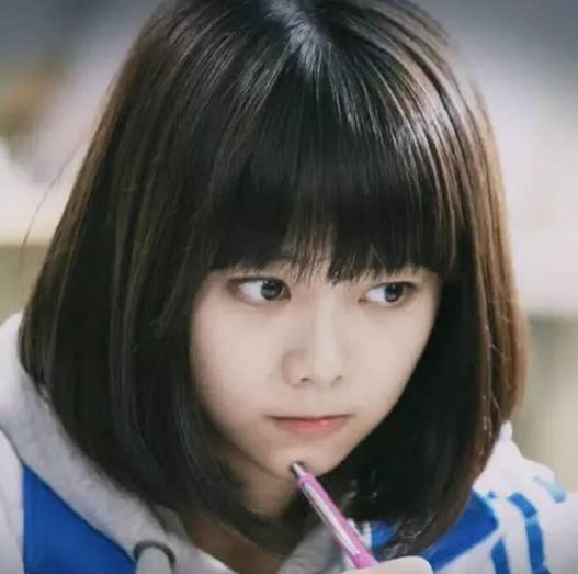 谭松韵跟欧阳娜娜,套路玩得深谁把谁当真视频