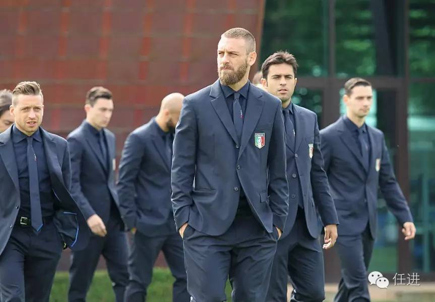 瓒崇悆鍓緫婊戣藩鍚堥泦,瓒崇悆鍘熷湴鑸旂悆