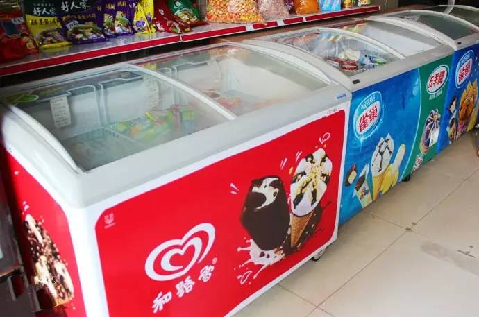 这些童年的冰棍你吃过几种,和路雪红糖冰粉口味冰棍