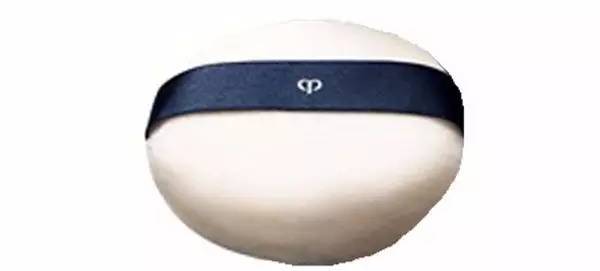 这些化妆小道具起了决定性作用！日本妹纸出门前没有它们可不行...