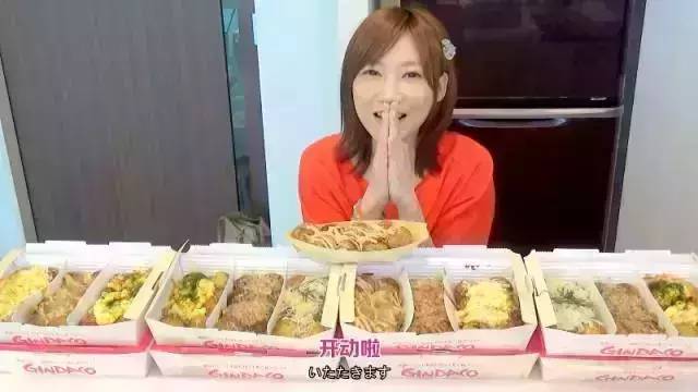 这么可爱的大胃王你见过么？