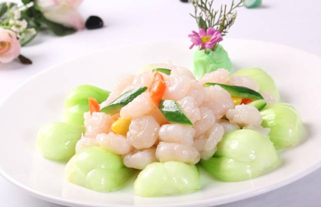 上海滩最有名的美食 (上海滩的特色美食)