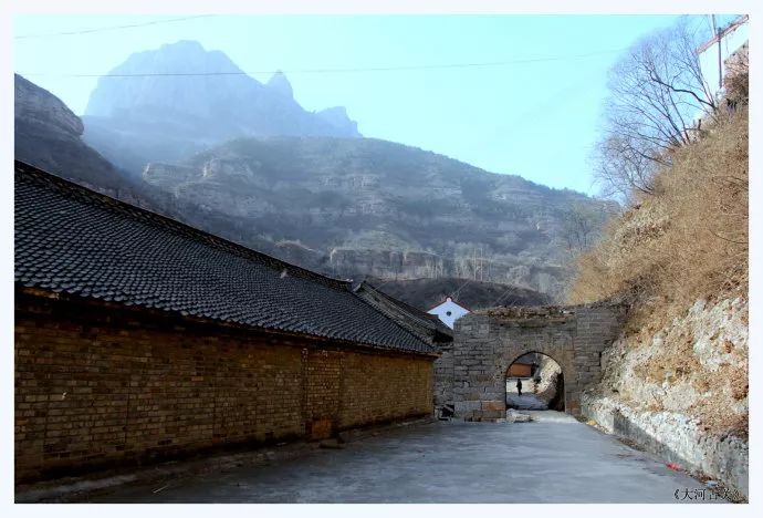 写大峡谷美景的作文,写太行山景色的诗句
