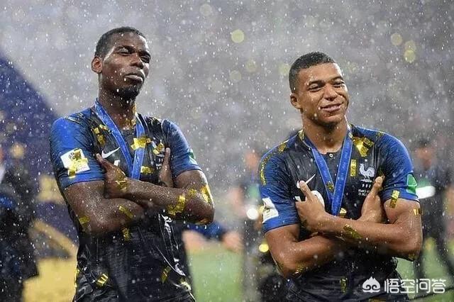 姆巴佩小时候球技,姆巴佩小时候跑进球场