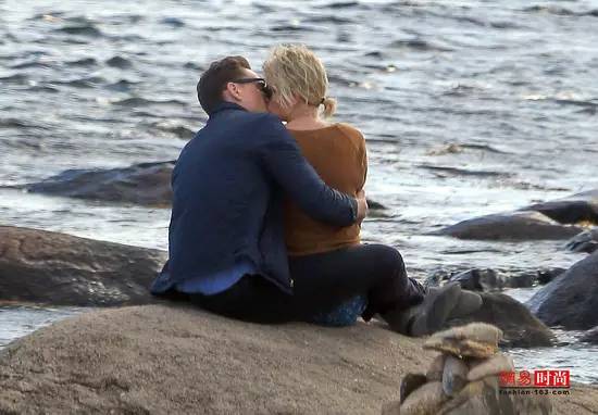 love story霉霉和抖森 (霉霉和抖森去英国穿的黄色连衣裙)