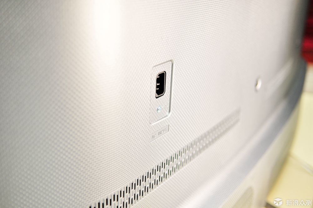 海信电视uled曲面怎么样,用曲面显示器玩地平线