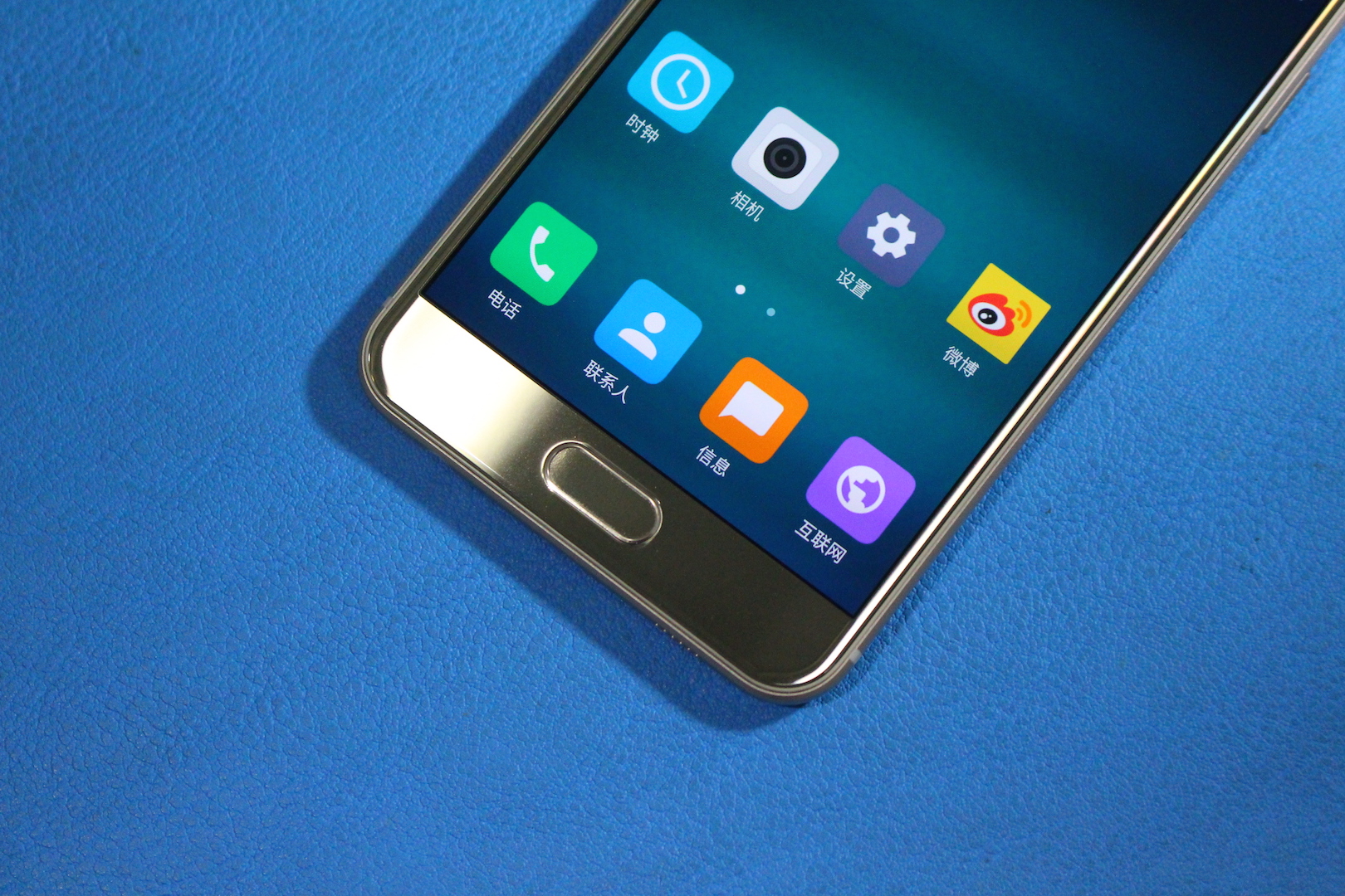 三星galaxyc5首发价,三星galaxyc5价格及参数配置