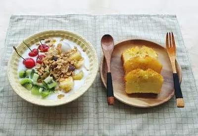 酸奶是疯了么、和谁都能有一腿、这么*交滥**真的好么？