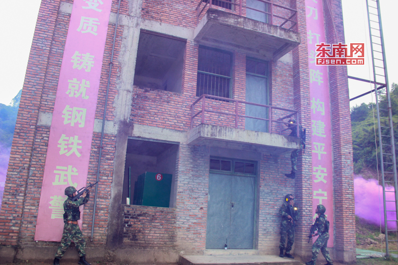 特警魔鬼周极限训练图片,武警江西鹰潭总队魔鬼周训练视频