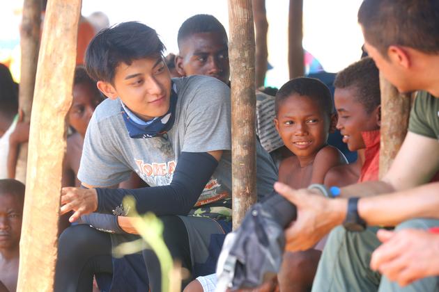 鹿晗我去上学啦小迷妹,鹿晗我去上学啦pk舞蹈