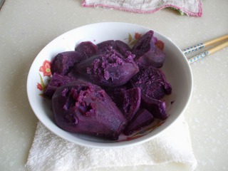 快！拿个大点的盆子，接住我的口水！