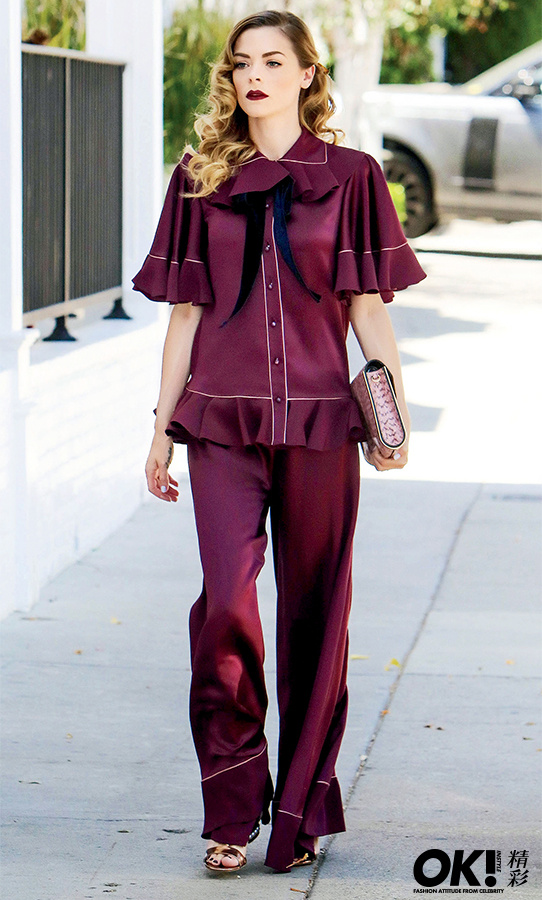 夏日装备升级攻略|学ElleFanning打一个时髦的蝴蝶结