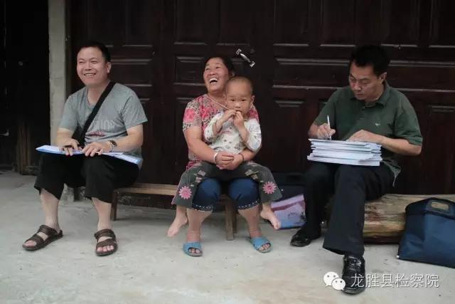 从群众中来，到群众中去——龙胜县检察院认真开展精准扶贫工作