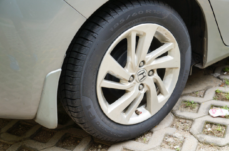 倍耐力新p1轮胎测评视频,倍耐力p1轮胎优缺点