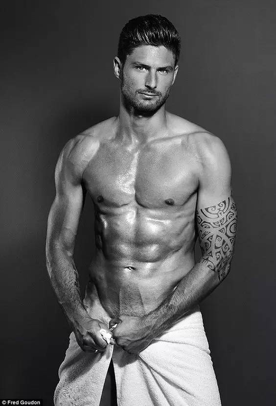 今晚半决赛！快来做一个时髦的伪球迷？