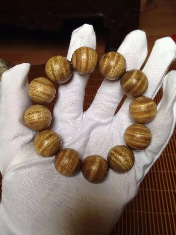 金丝楠用什么油保养,金丝楠能上手盘玩吗