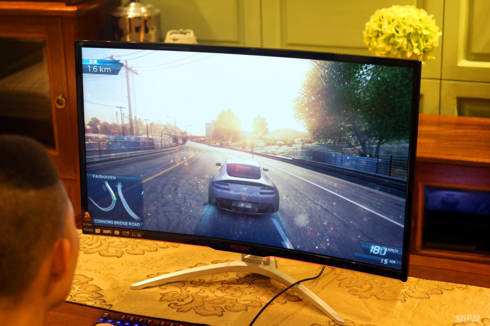 aoc27寸显示器玩游戏有多爽,aoc曲面显示器打什么游戏合适