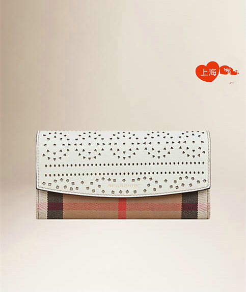 burberry包质量好吗,burberry包是轻奢还是高奢